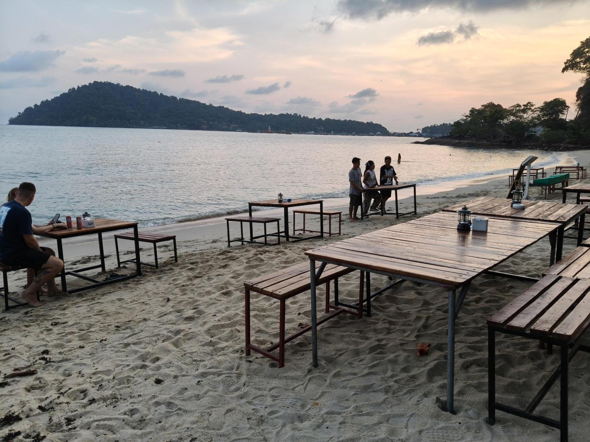 Yuyu Golden Beach Koh Chang Bagian luar foto